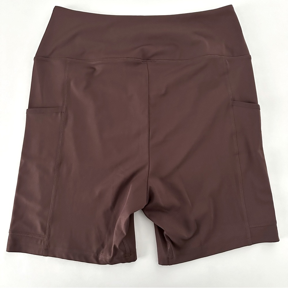Gymshark XL Pocket Shorts - Picture 2 of 3